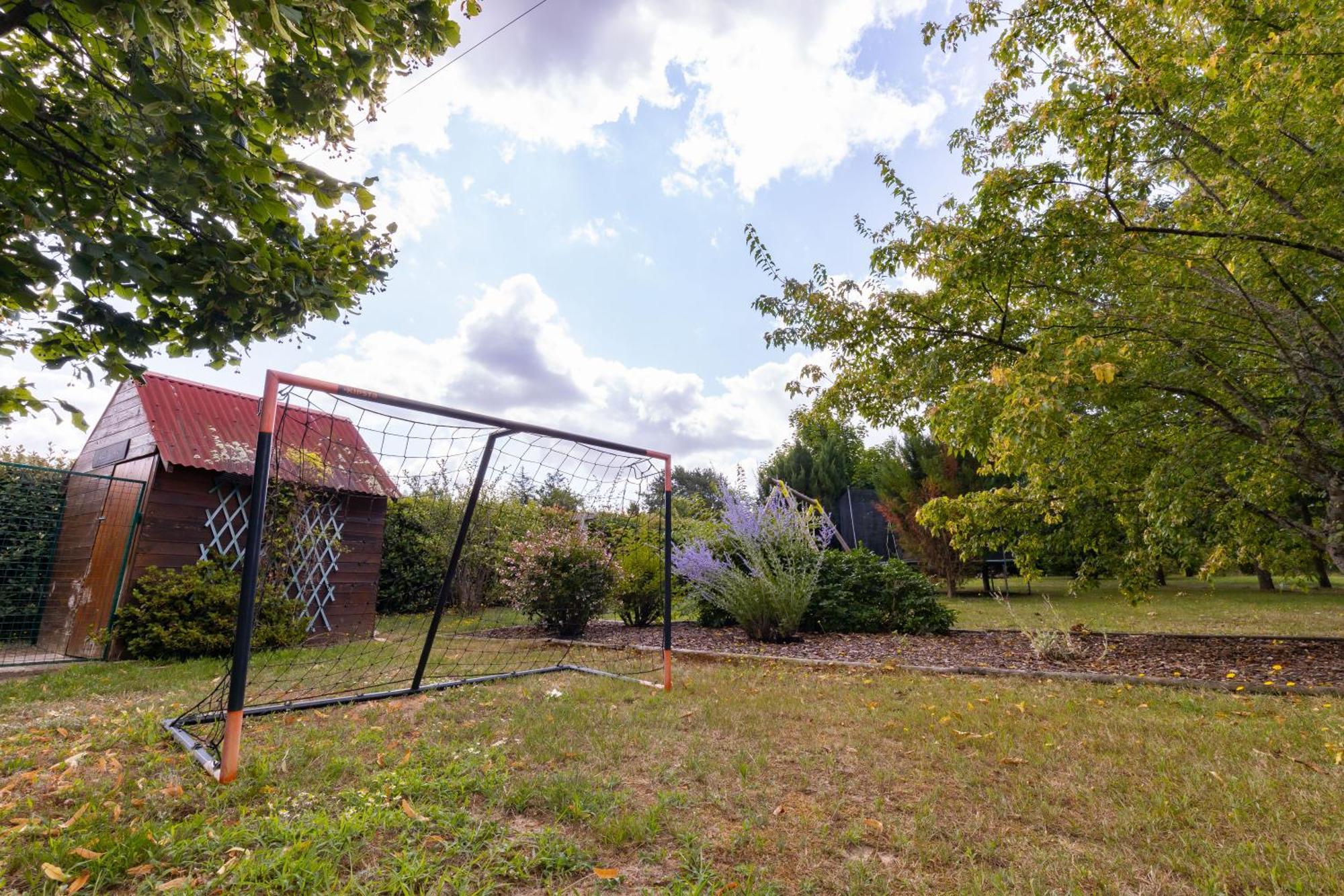 L'Atelier Des Reves, Maison Avec Piscine Privee Meusnes Exterior photo